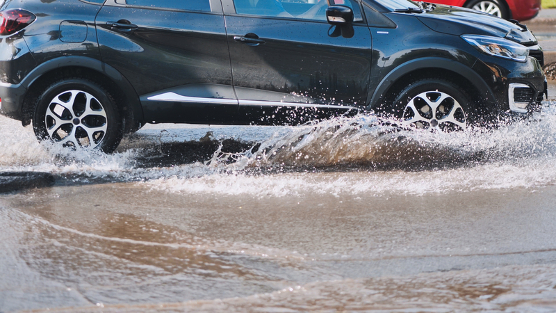 Scary Hydroplaning Accident Kills One, Injures Eight