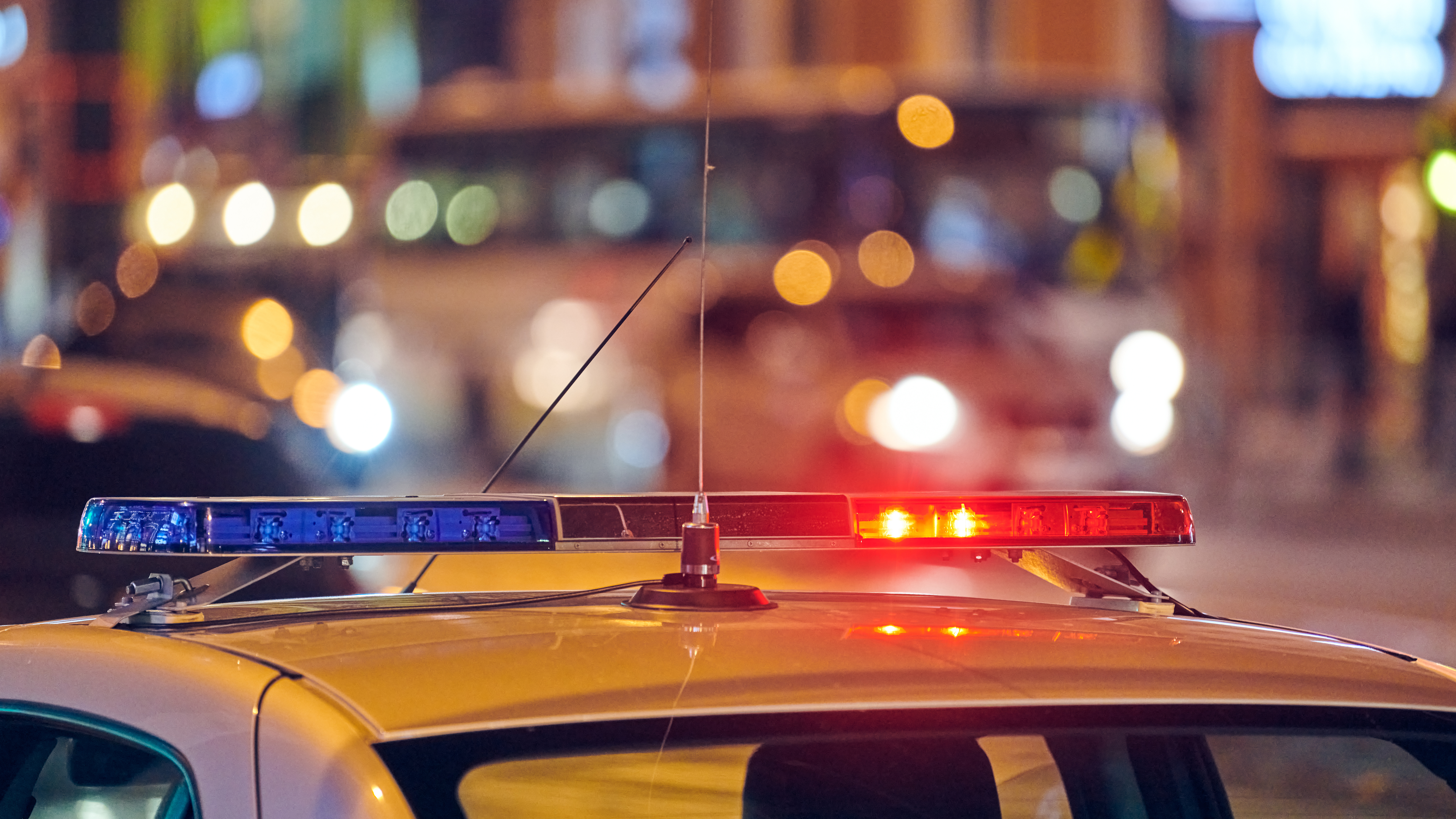 Driver Injured in Three-Vehicle Collision on U.S. 50 in Pettis County